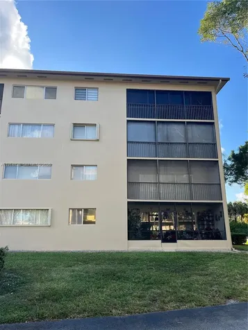 1301 SW 142nd Avenue Pembroke Pines FL 33027