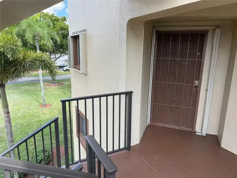 1301 SW 142nd Avenue Pembroke Pines FL 33027