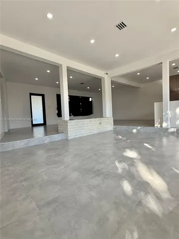 12615 N Miami Avenue North Miami FL 33168