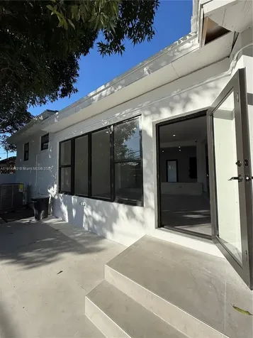 12615 N Miami Avenue North Miami FL 33168