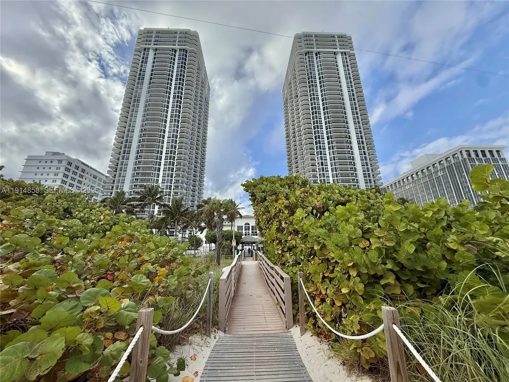 4775 Collins Avenue Miami Beach FL 33140