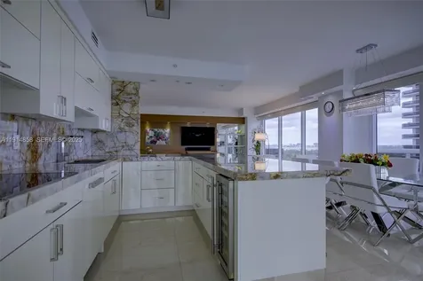 4775 Collins Avenue Miami Beach FL 33140