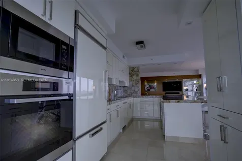 4775 Collins Avenue Miami Beach FL 33140