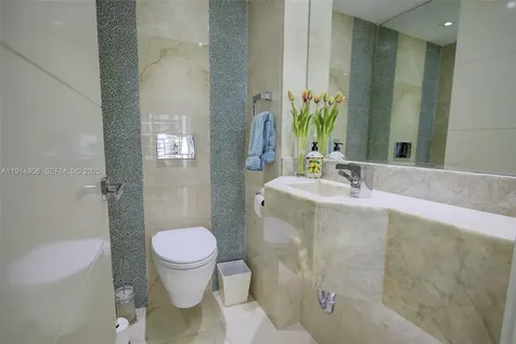 4775 Collins Avenue Miami Beach FL 33140