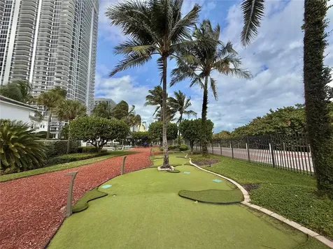 4775 Collins Avenue Miami Beach FL 33140