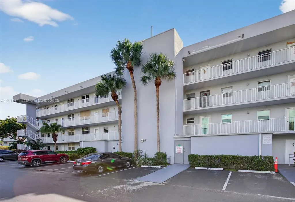 115 Royal Park Drive Oakland Park FL 33309