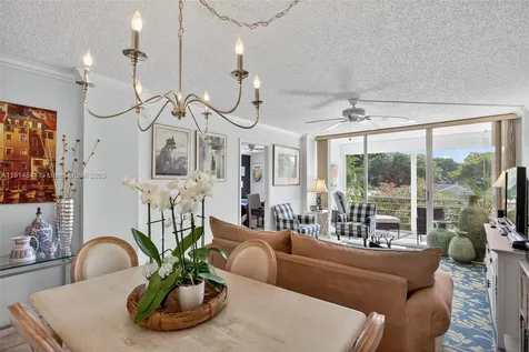 115 Royal Park Drive Oakland Park FL 33309