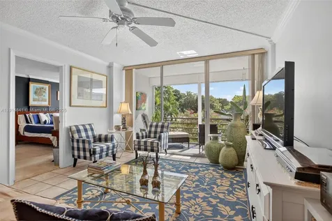 115 Royal Park Drive Oakland Park FL 33309