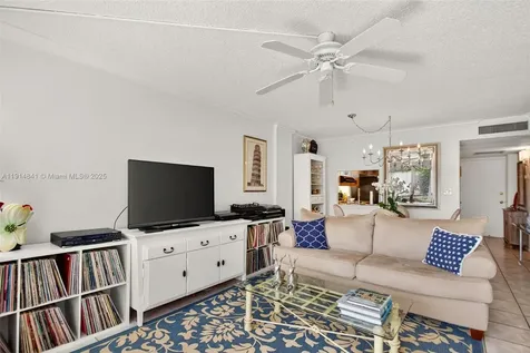 115 Royal Park Drive Oakland Park FL 33309