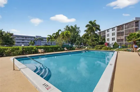 115 Royal Park Drive Oakland Park FL 33309