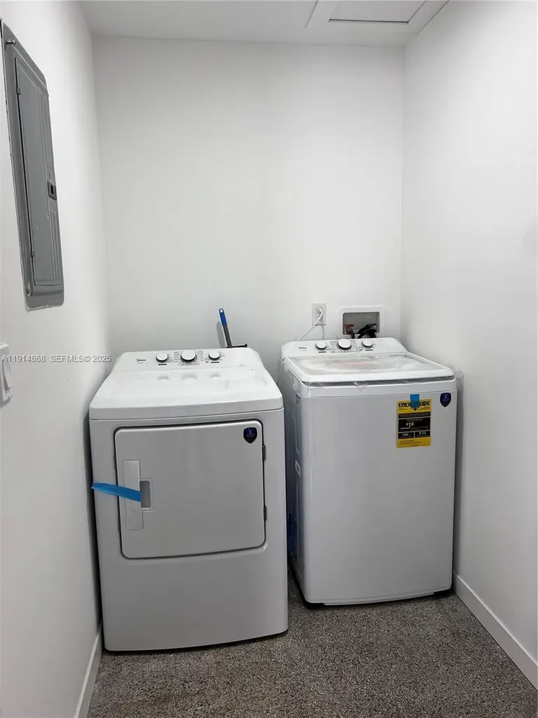 3820 SW 16th Street Fort Lauderdale FL 33312