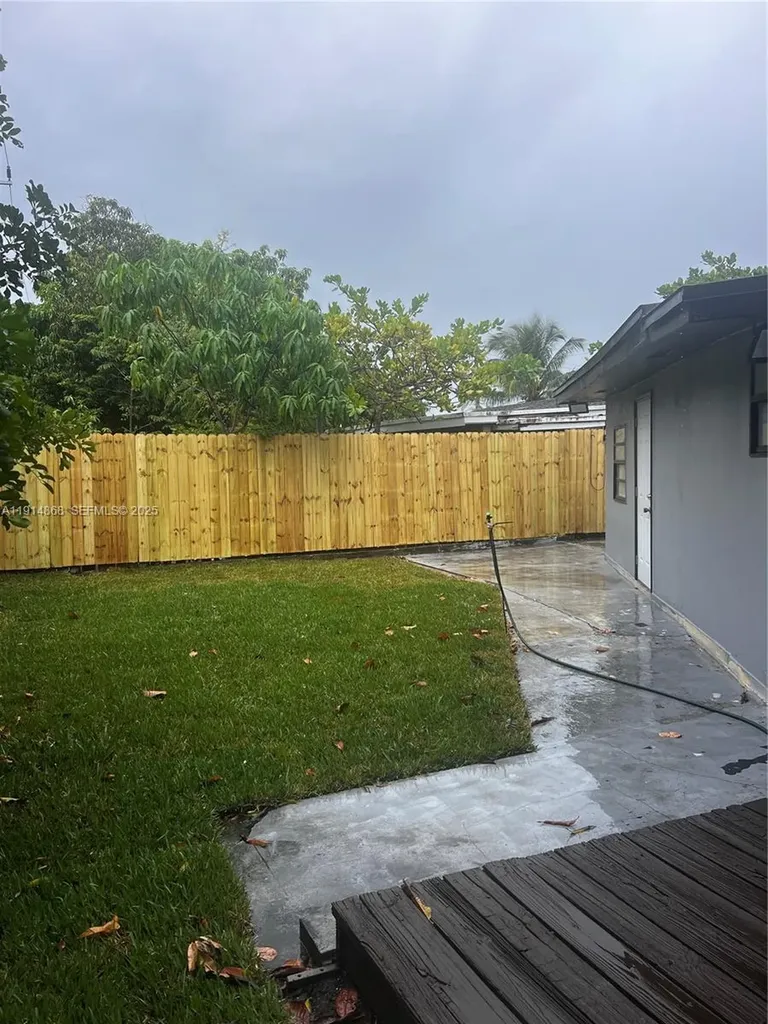 3820 SW 16th Street Fort Lauderdale FL 33312