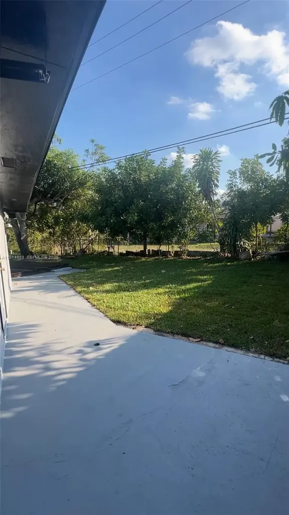 3820 SW 16th Street Fort Lauderdale FL 33312