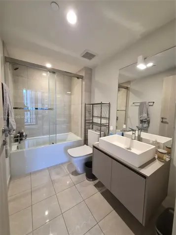 1000 Brickell Plaza Miami FL 33131