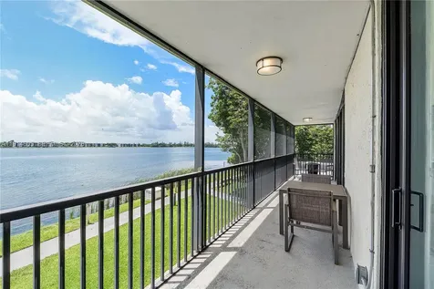 105 Lake Emerald Drive Oakland Park FL 33309