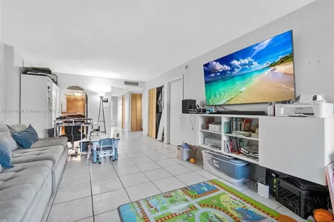 3141 NW 47th Terrace Lauderdale Lakes FL 33319