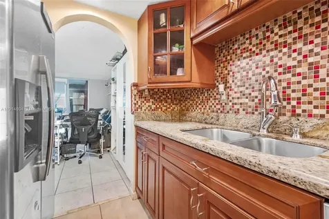 3141 NW 47th Terrace Lauderdale Lakes FL 33319