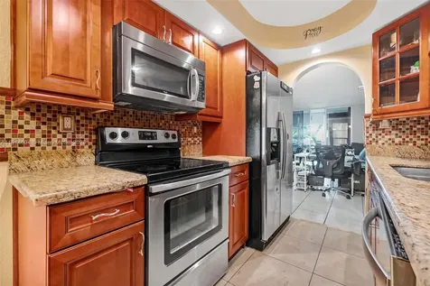 3141 NW 47th Terrace Lauderdale Lakes FL 33319