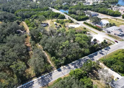 301 E Shell Point Road Tampa FL 33570