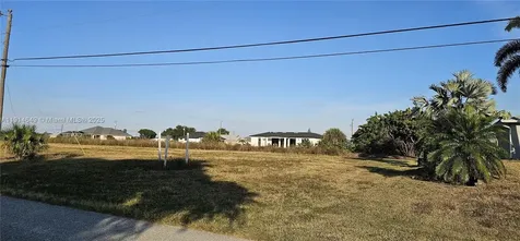 1427 NE 20 Th Cape Coral FL 33909