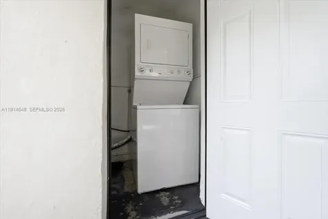3520 SW 25th Street Miami FL 33133