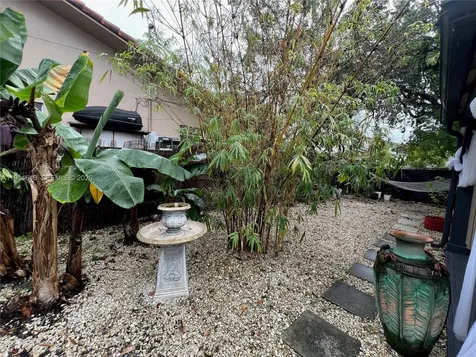 3520 SW 25th Street Miami FL 33133