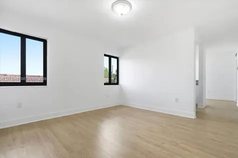 3520 SW 25th Street Miami FL 33133