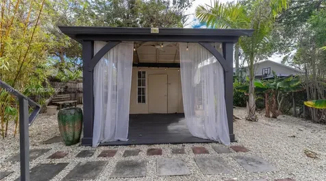 3520 SW 25th Street Miami FL 33133
