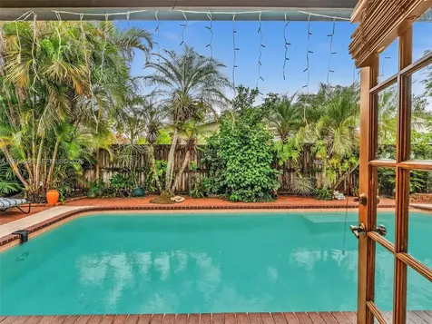 7390 NW 49th Street Lauderhill FL 33319