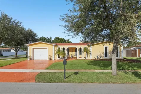 10941 NW 18th Street Pembroke Pines FL 33026