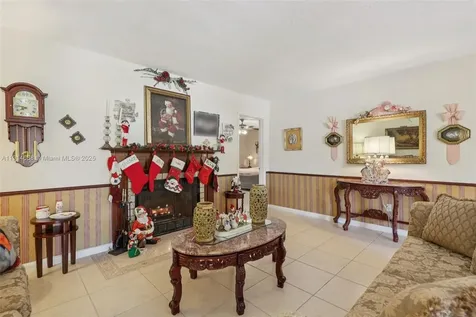 10941 NW 18th Street Pembroke Pines FL 33026