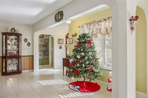 10941 NW 18th Street Pembroke Pines FL 33026