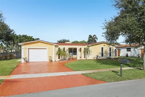 10941 NW 18th Street Pembroke Pines FL 33026