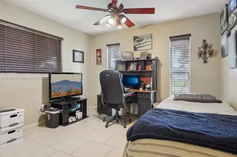 10941 NW 18th Street Pembroke Pines FL 33026