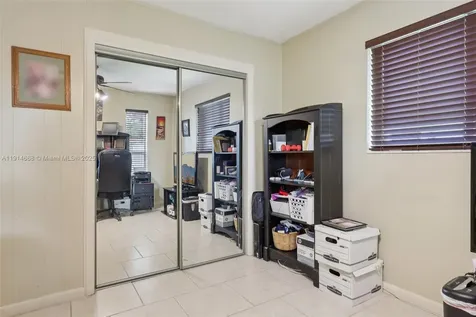 10941 NW 18th Street Pembroke Pines FL 33026