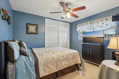 10941 NW 18th Street Pembroke Pines FL 33026