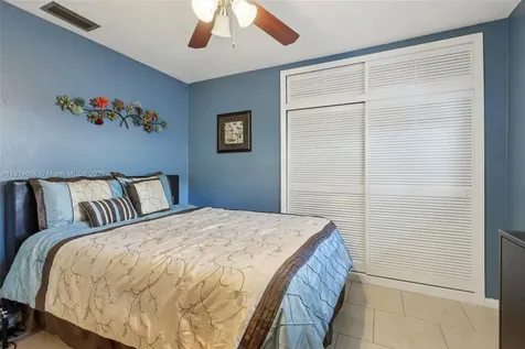 10941 NW 18th Street Pembroke Pines FL 33026