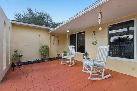 10941 NW 18th Street Pembroke Pines FL 33026