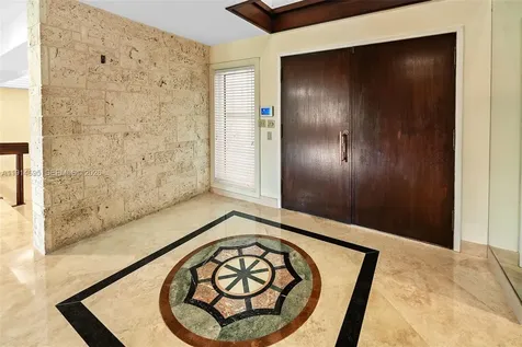 2015 NE 120th Road North Miami FL 33181