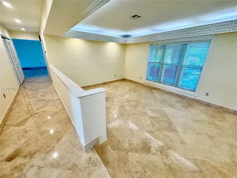 2015 NE 120th Road North Miami FL 33181