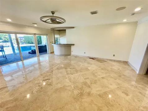 2015 NE 120th Road North Miami FL 33181
