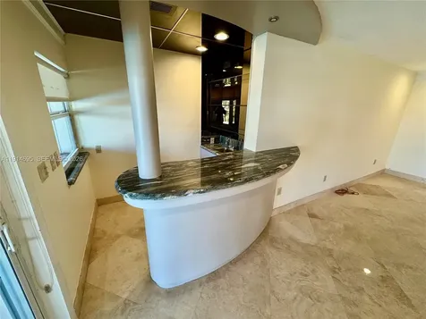 2015 NE 120th Road North Miami FL 33181