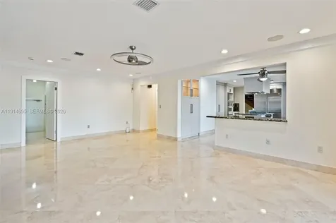 2015 NE 120th Road North Miami FL 33181