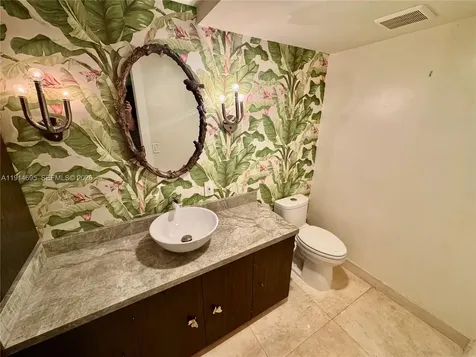 2015 NE 120th Road North Miami FL 33181