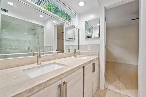 2015 NE 120th Road North Miami FL 33181