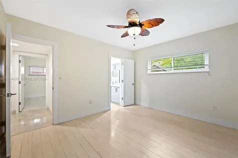 2015 NE 120th Road North Miami FL 33181