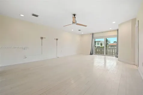 2015 NE 120th Road North Miami FL 33181