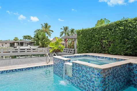 2015 NE 120th Road North Miami FL 33181
