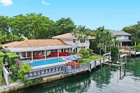 2015 NE 120th Road North Miami FL 33181