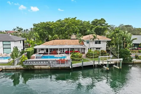 2015 NE 120th Road North Miami FL 33181